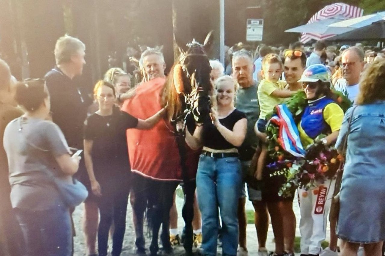 Tara Mirchi en Manon Pools winnaar Heemskerk 2024.