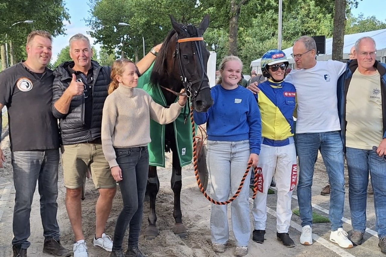 Tara Mirchi en Manon Pools winnen de KB Nootdorp.